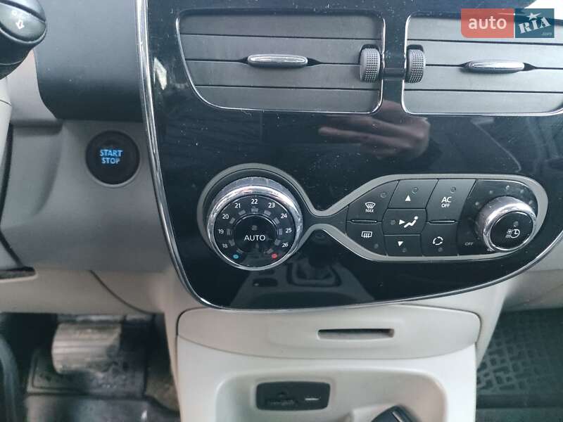 Хэтчбек Renault Zoe 2014 в Львове