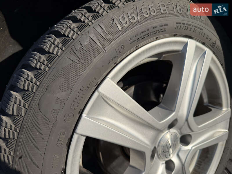 Хетчбек Renault Zoe 2016 в Луцьку