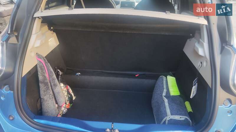 Хэтчбек Renault Zoe 2016 в Днепре