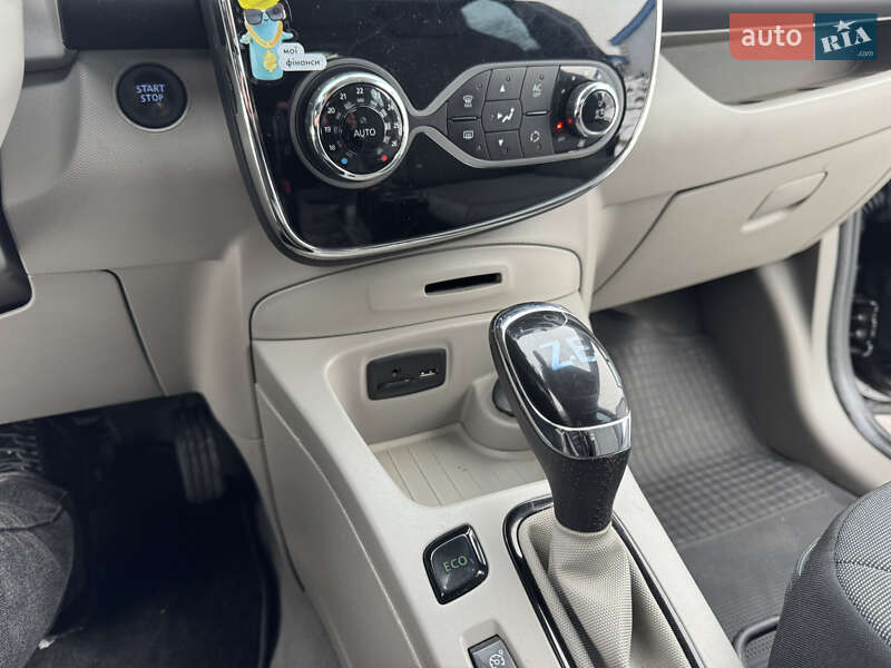 Хетчбек Renault Zoe 2014 в Радивиліві