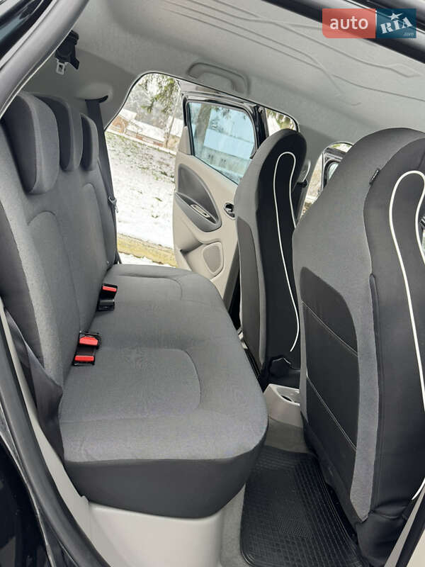 Хетчбек Renault Zoe 2014 в Радивиліві