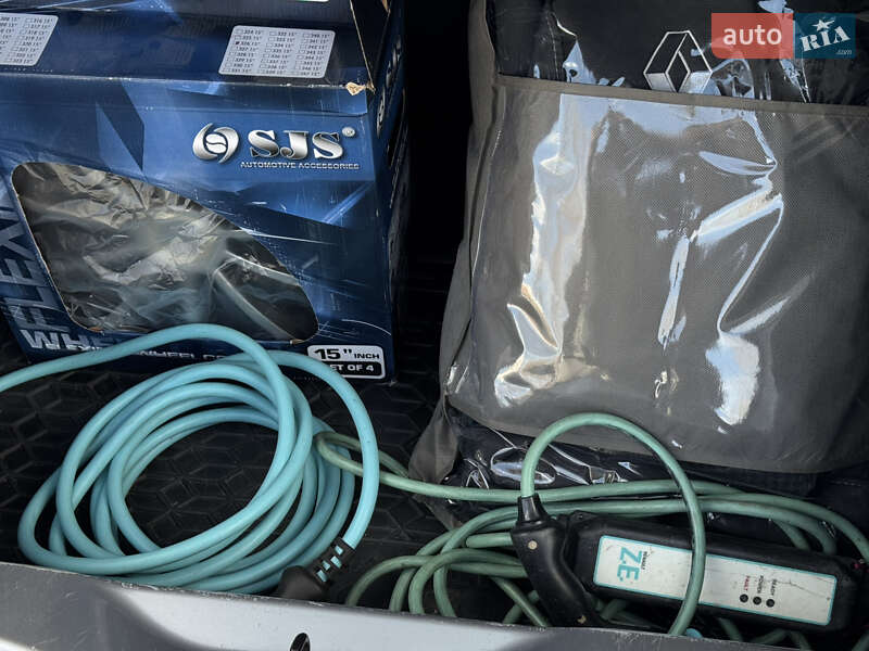 Хэтчбек Renault Zoe 2015 в Дрогобыче