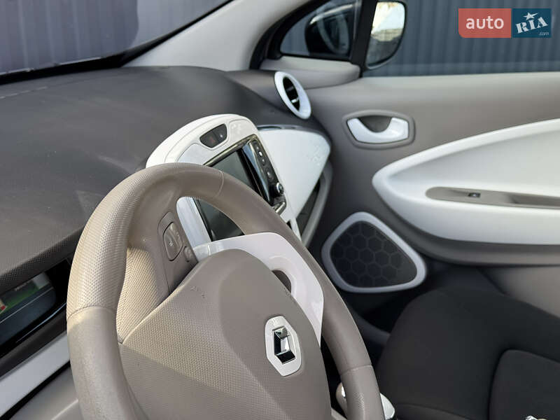 Хэтчбек Renault Zoe 2015 в Дрогобыче