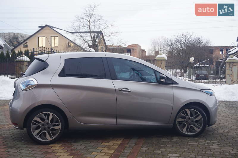 Хэтчбек Renault Zoe 2015 в Самборе