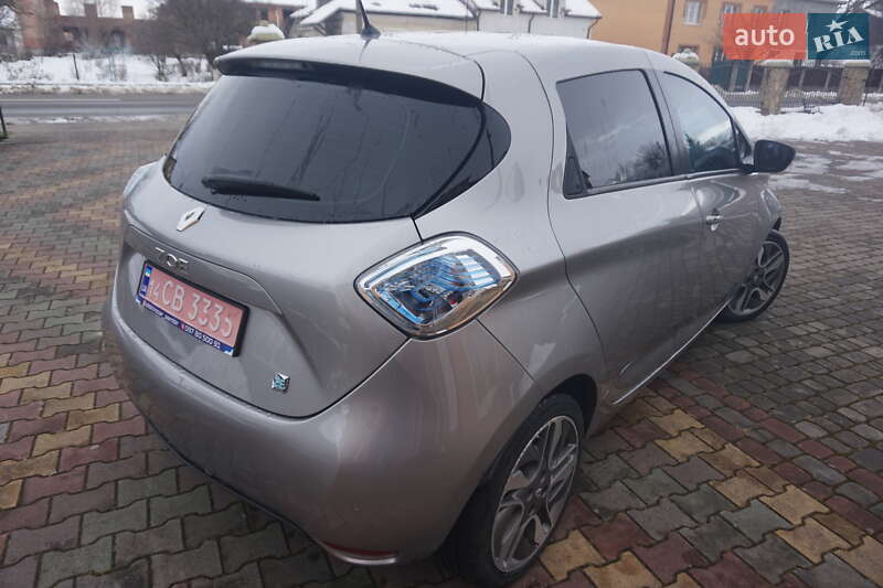 Хэтчбек Renault Zoe 2015 в Самборе