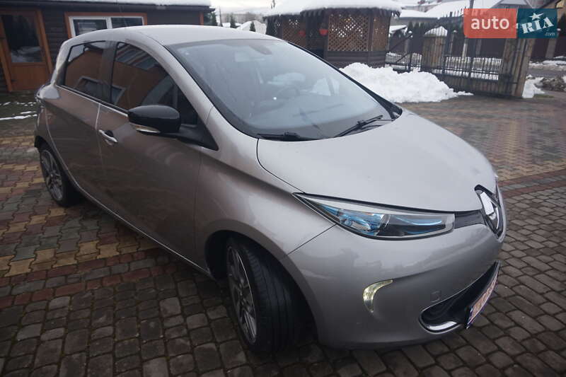 Хэтчбек Renault Zoe 2015 в Самборе