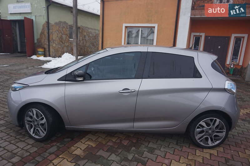 Хэтчбек Renault Zoe 2015 в Самборе