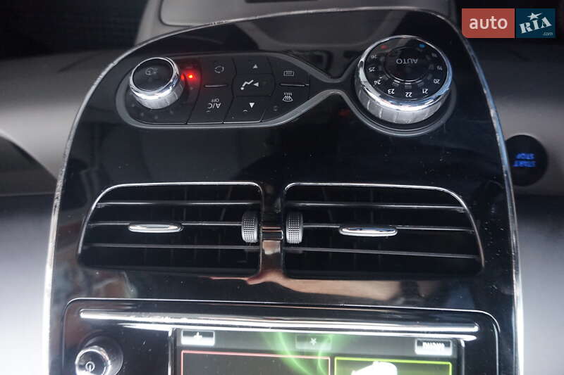 Хэтчбек Renault Zoe 2015 в Самборе