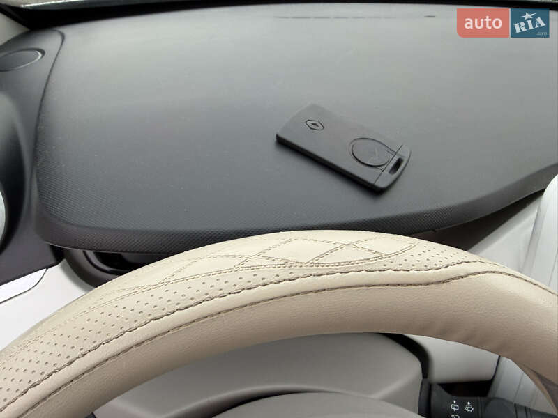 Хэтчбек Renault Zoe 2016 в Луцке фото 12 Хэтчбек Renault Zoe 2016 в Луцке