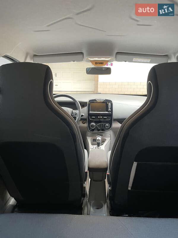 Хетчбек Renault Zoe 2013 в Ужгороді фото 9 Хетчбек Renault Zoe 2013 в Ужгороді