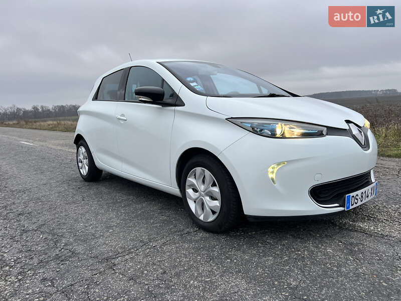 Хетчбек Renault Zoe 2016 в Києві фото 3 Хетчбек Renault Zoe 2016 в Києві