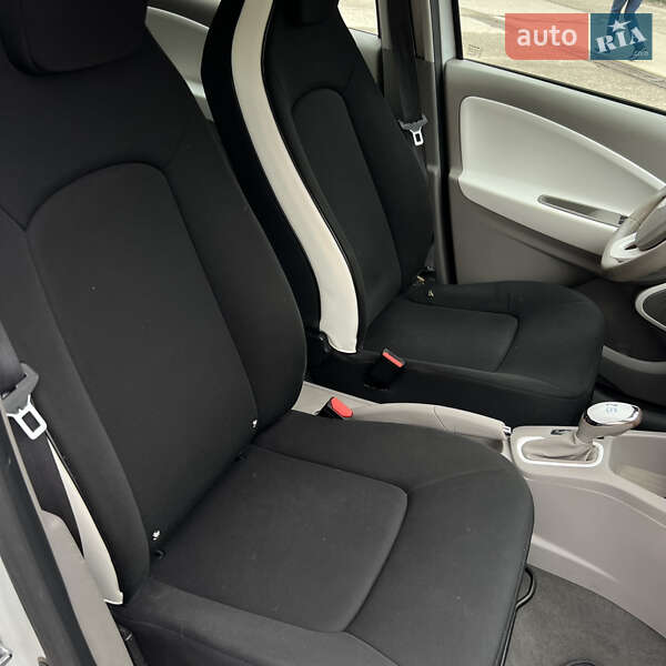 Хетчбек Renault Zoe 2019 в Ужгороді фото 13 Хетчбек Renault Zoe 2019 в Ужгороді