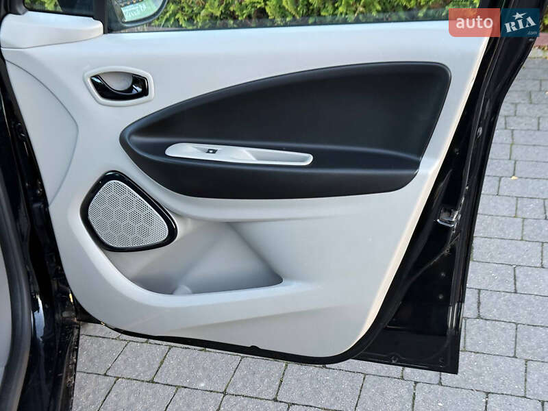 Хетчбек Renault Zoe 2014 в Стрию фото 31 Хетчбек Renault Zoe 2014 в Стрию