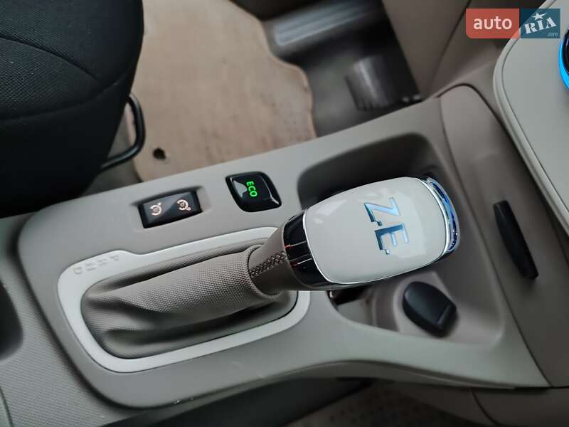 Хетчбек Renault Zoe 2017 в Львові фото 45 Хетчбек Renault Zoe 2017 в Львові
