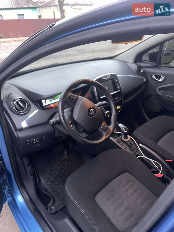 Хэтчбек Renault Zoe 2017 в Новоукраинке фото 24 Хэтчбек Renault Zoe 2017 в Новоукраинке
