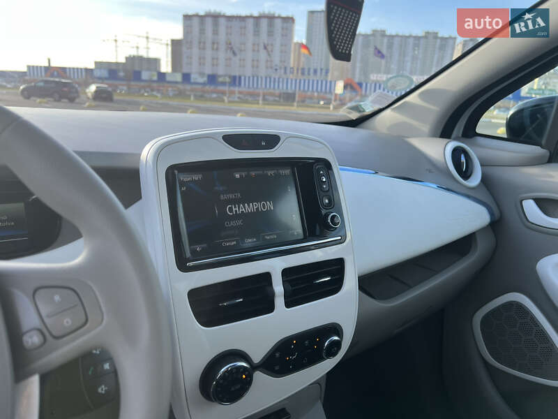 Хэтчбек Renault Zoe 2014 в Киеве фото 51 Хэтчбек Renault Zoe 2014 в Киеве
