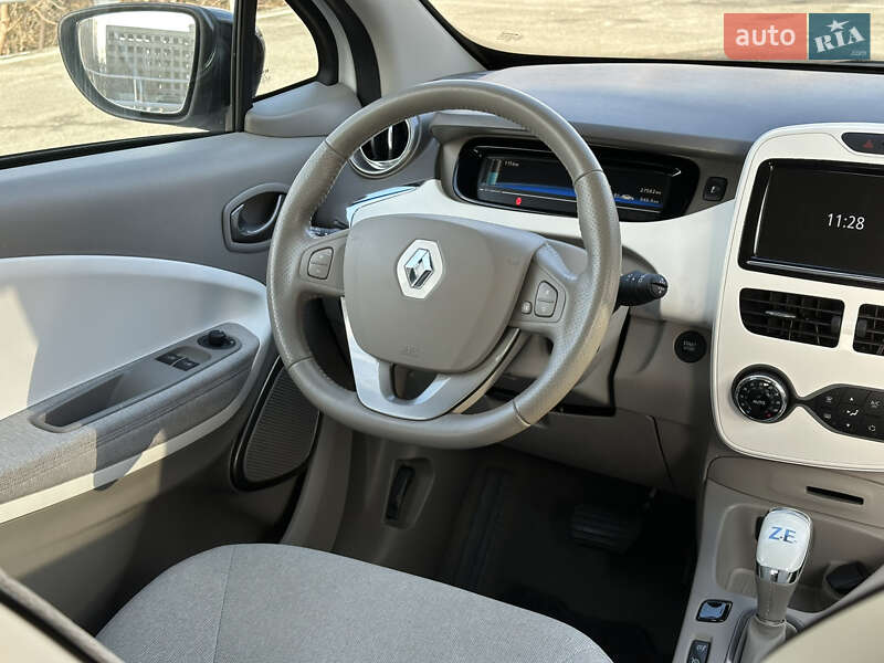 Хэтчбек Renault Zoe 2019 в Киеве фото 9 Хэтчбек Renault Zoe 2019 в Киеве