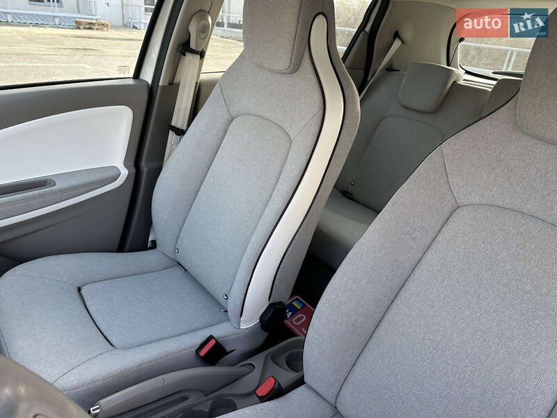 Хэтчбек Renault Zoe 2019 в Киеве фото 15 Хэтчбек Renault Zoe 2019 в Киеве