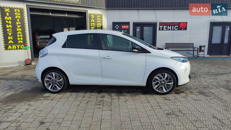 Хэтчбек Renault Zoe 2016 в Львове