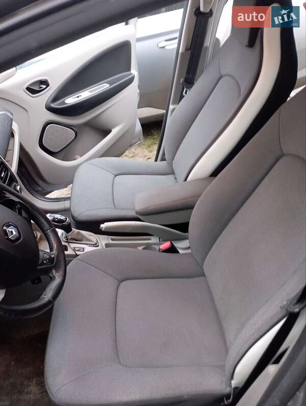 Хэтчбек Renault Zoe 2015 в Кременце фото 21 Хэтчбек Renault Zoe 2015 в Кременце