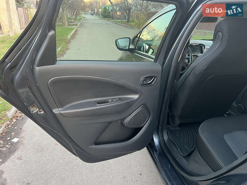 Хэтчбек Renault Zoe 2017 в Киеве