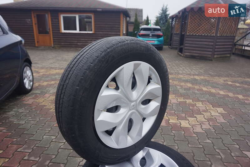 Хэтчбек Renault Zoe 2017 в Самборе фото 77 Хэтчбек Renault Zoe 2017 в Самборе