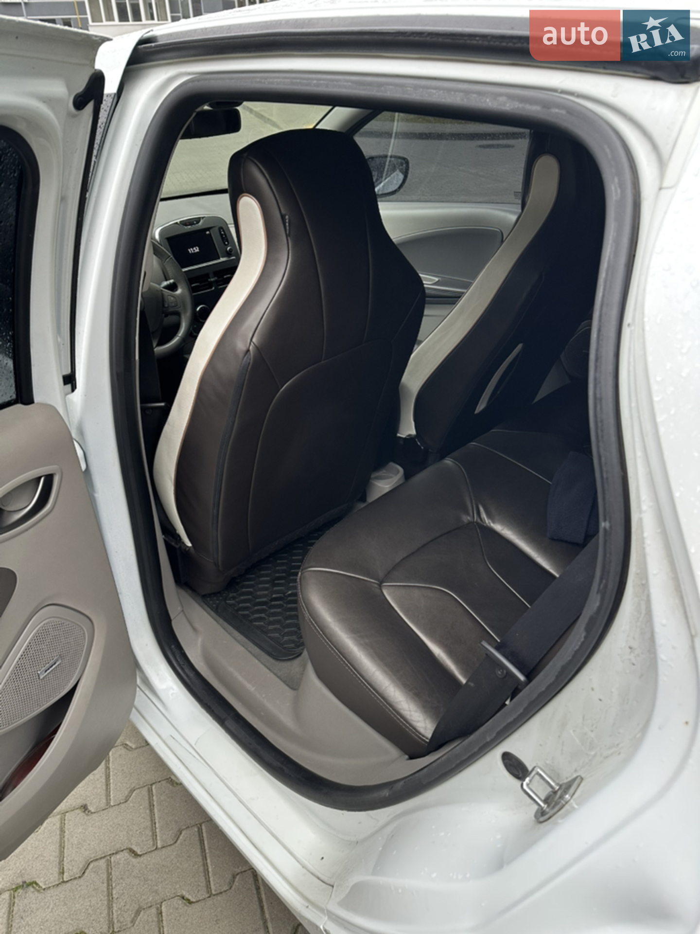 2017 Renault ZOE - мініатюра 18