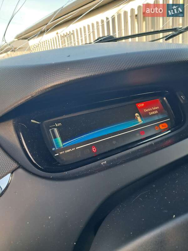 Хэтчбек Renault Zoe 2017 в Луцке фото 17 Хэтчбек Renault Zoe 2017 в Луцке