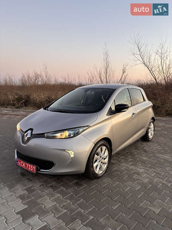 Хэтчбек Renault Zoe 2016 в Львове