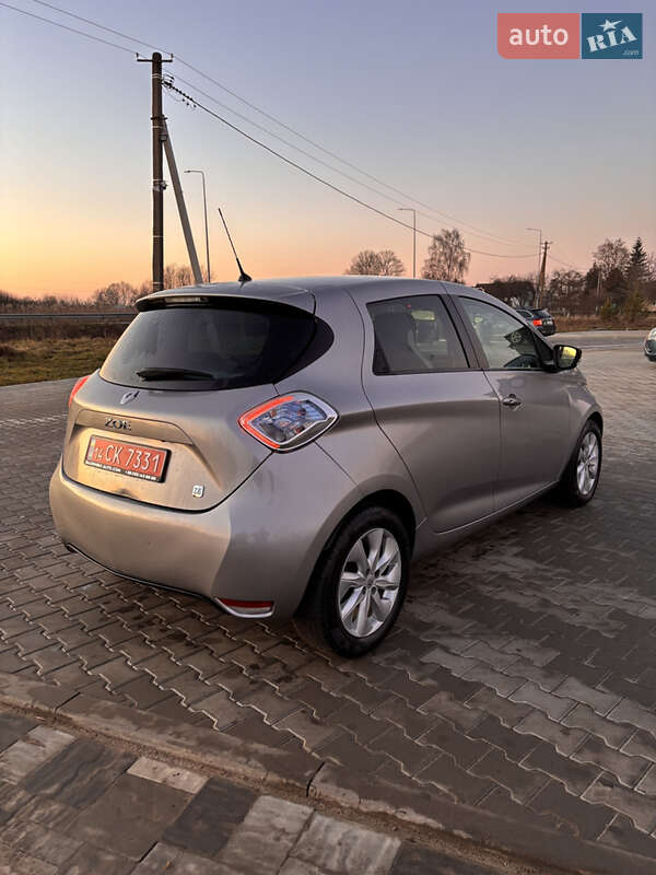 Хэтчбек Renault Zoe 2016 в Львове