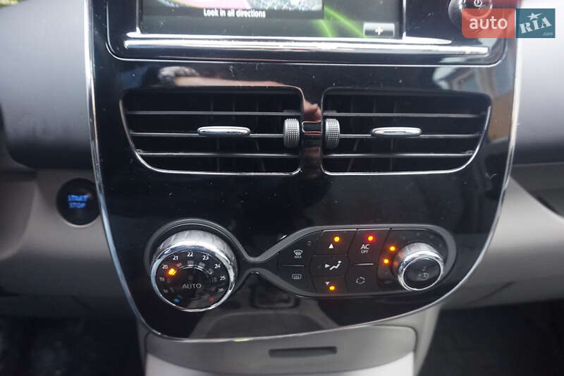 Хэтчбек Renault Zoe 2015 в Самборе фото 34 Хэтчбек Renault Zoe 2015 в Самборе