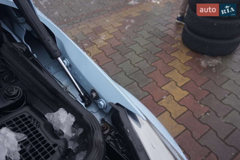 Хэтчбек Renault Zoe 2015 в Самборе фото 59 Хэтчбек Renault Zoe 2015 в Самборе