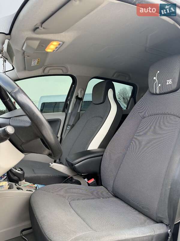 Хетчбек Renault Zoe 2015 в Львові