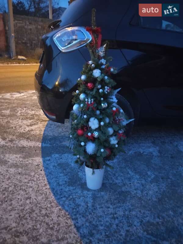 Хэтчбек Renault Zoe 2016 в Днепре