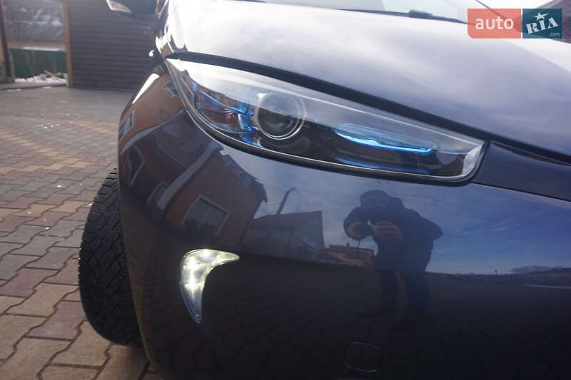 Хэтчбек Renault Zoe 2018 в Самборе фото 23 Хэтчбек Renault Zoe 2018 в Самборе