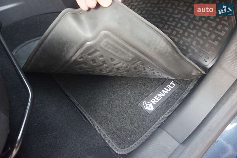 Хэтчбек Renault Zoe 2018 в Самборе фото 43 Хэтчбек Renault Zoe 2018 в Самборе