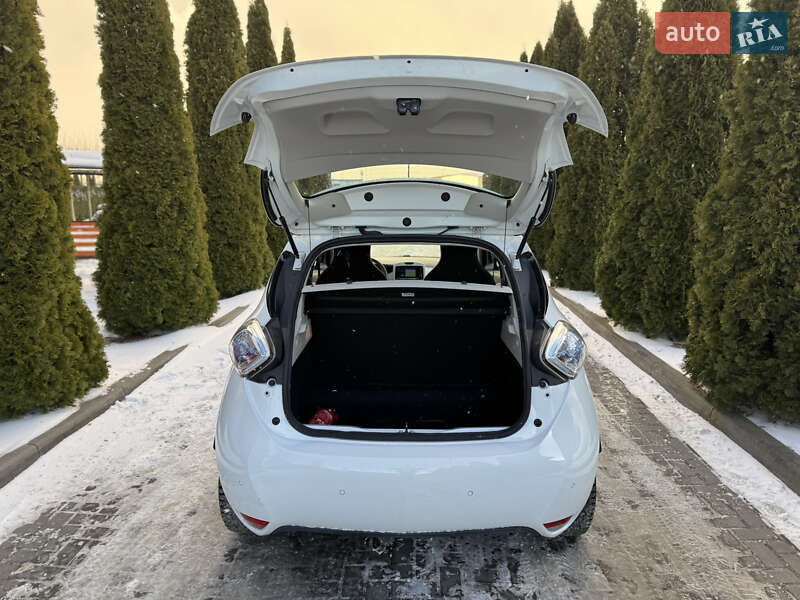 Хэтчбек Renault Zoe 2017 в Городке