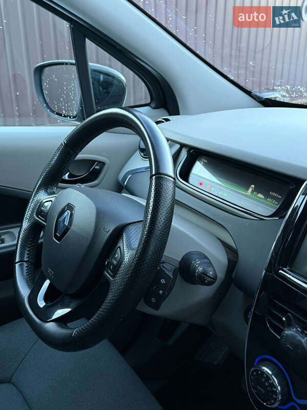 Хетчбек Renault Zoe 2014 в Дубні