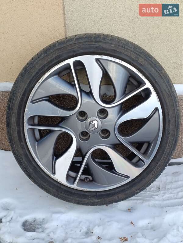 Хэтчбек Renault Zoe 2018 в Дубно