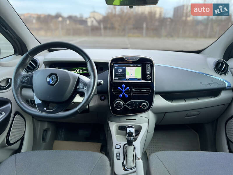 Хэтчбек Renault Zoe 2013 в Дубно