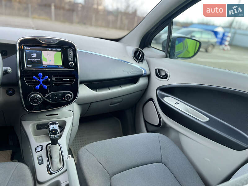 Хэтчбек Renault Zoe 2013 в Дубно