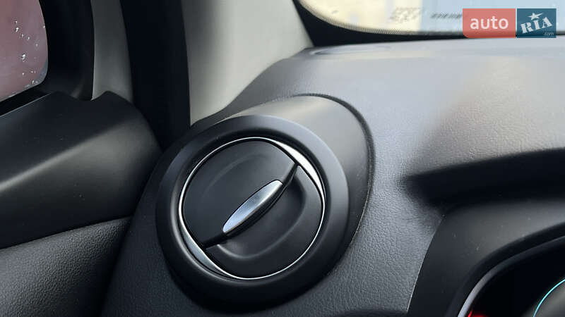 Хэтчбек Renault Zoe 2020 в Ивано-Франковске