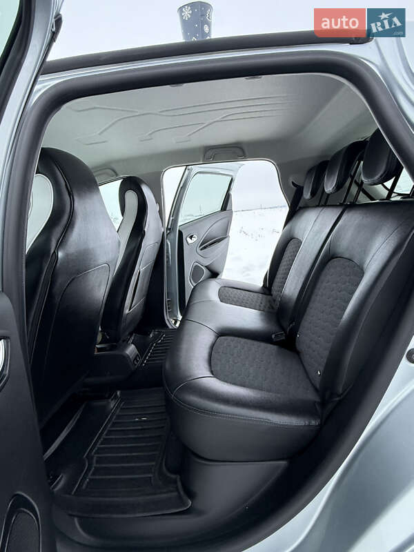 Хэтчбек Renault Zoe 2020 в Луцке