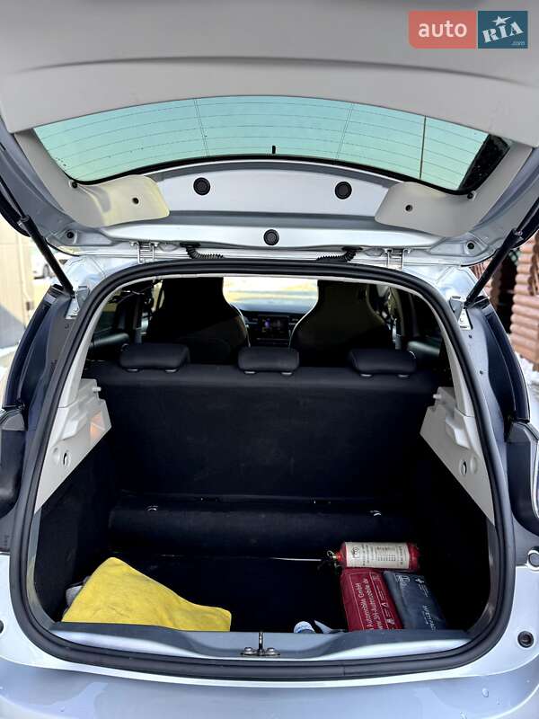 Хэтчбек Renault Zoe 2020 в Самборе