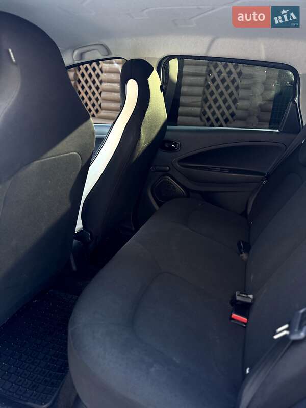 Хэтчбек Renault Zoe 2020 в Самборе