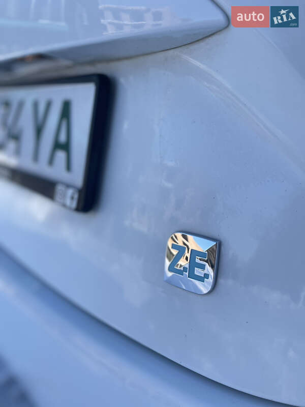 Хэтчбек Renault Zoe 2014 в Ровно фото 26 Хэтчбек Renault Zoe 2014 в Ровно