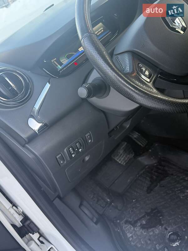 Хэтчбек Renault Zoe 2018 в Тернополе фото 24 Хэтчбек Renault Zoe 2018 в Тернополе