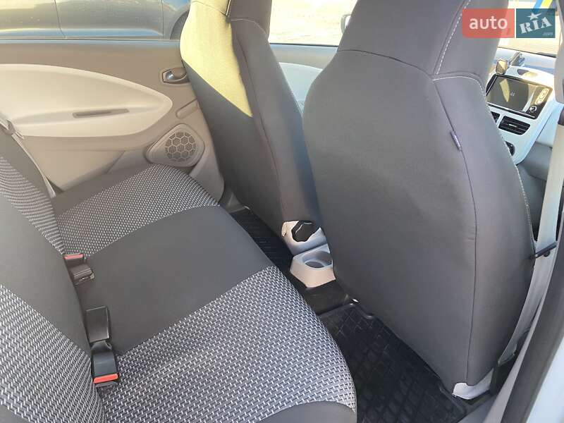 Хетчбек Renault Zoe 2016 в Білій Церкві фото 8 Хетчбек Renault Zoe 2016 в Білій Церкві