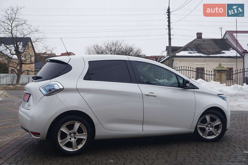 Хэтчбек Renault Zoe 2018 в Самборе