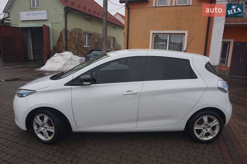 Хэтчбек Renault Zoe 2018 в Самборе